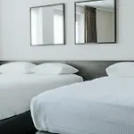 Queen Hotel 3*