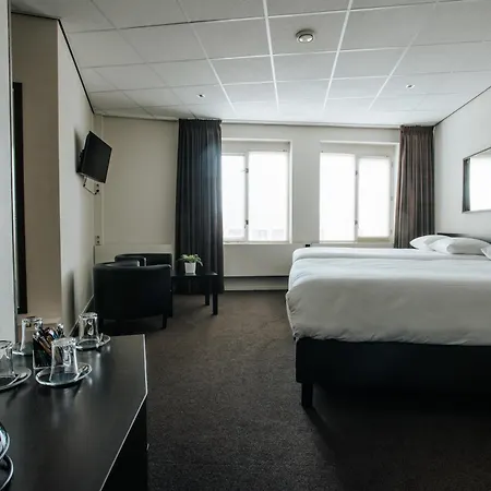 Hotel Queen 3*