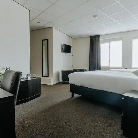 Queen فندق آيندهوفن