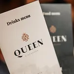 Отель Queen